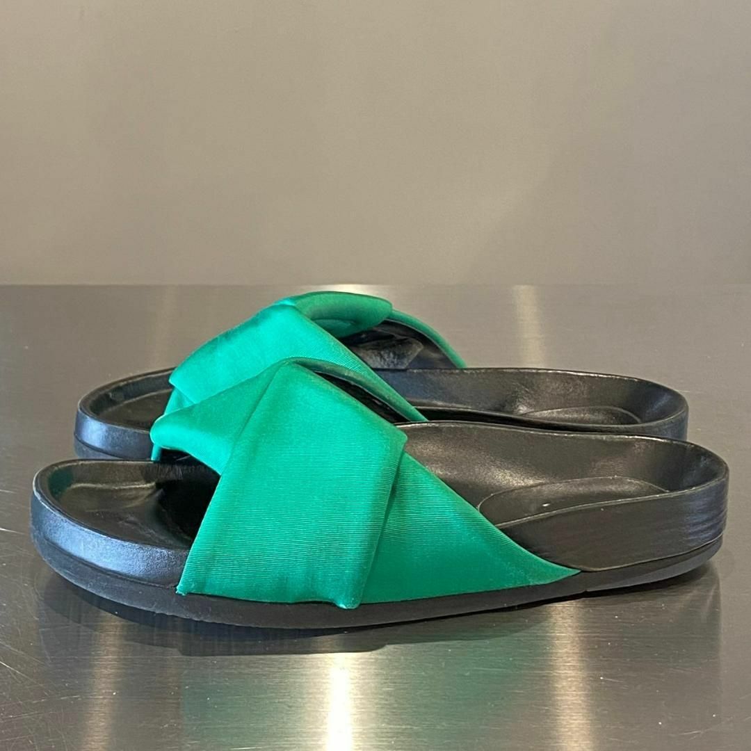 『CELINE』セリーヌ (35) フラットサンダル