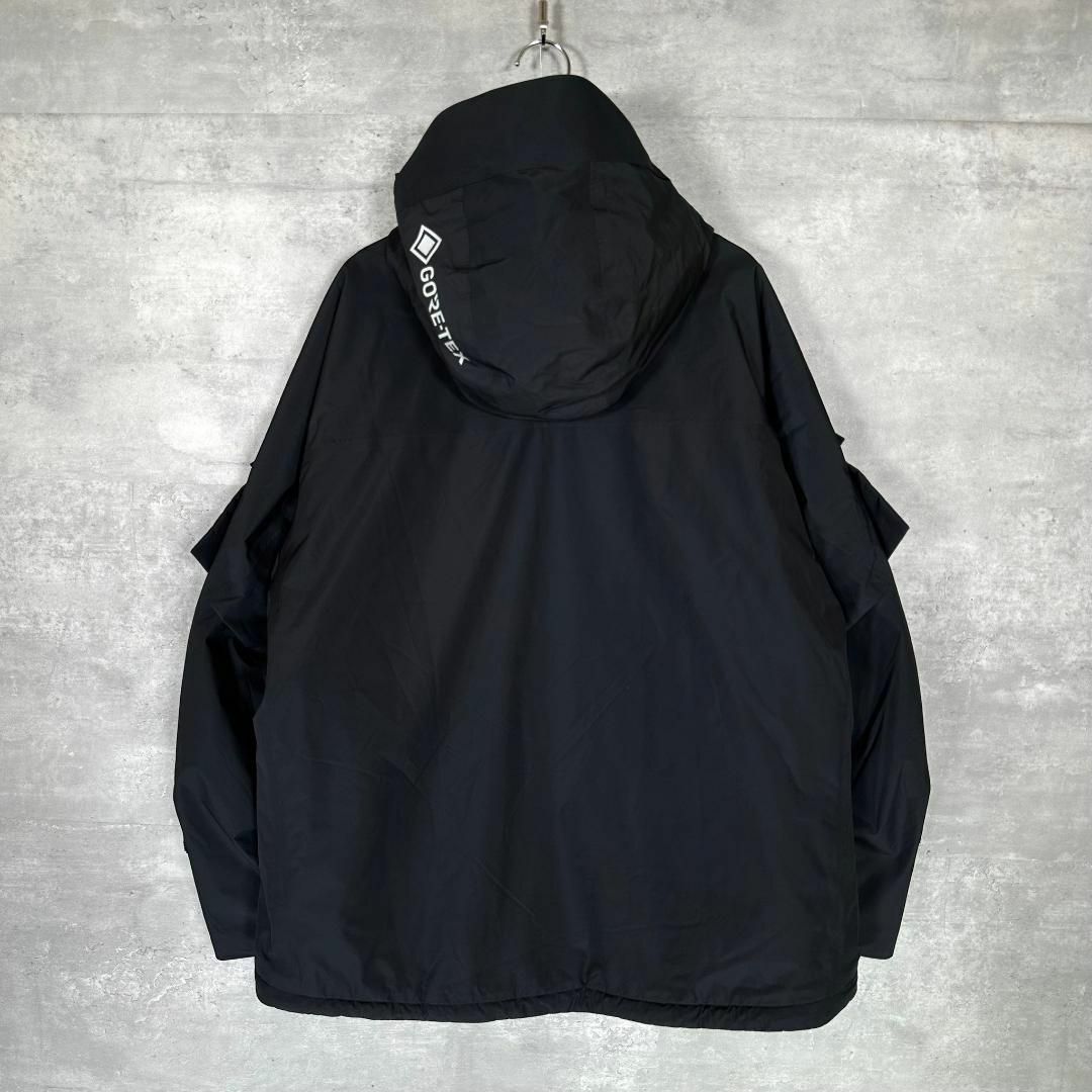 『ディーベック × オールモストブラック』(2) GORE-TEX ジャケット
