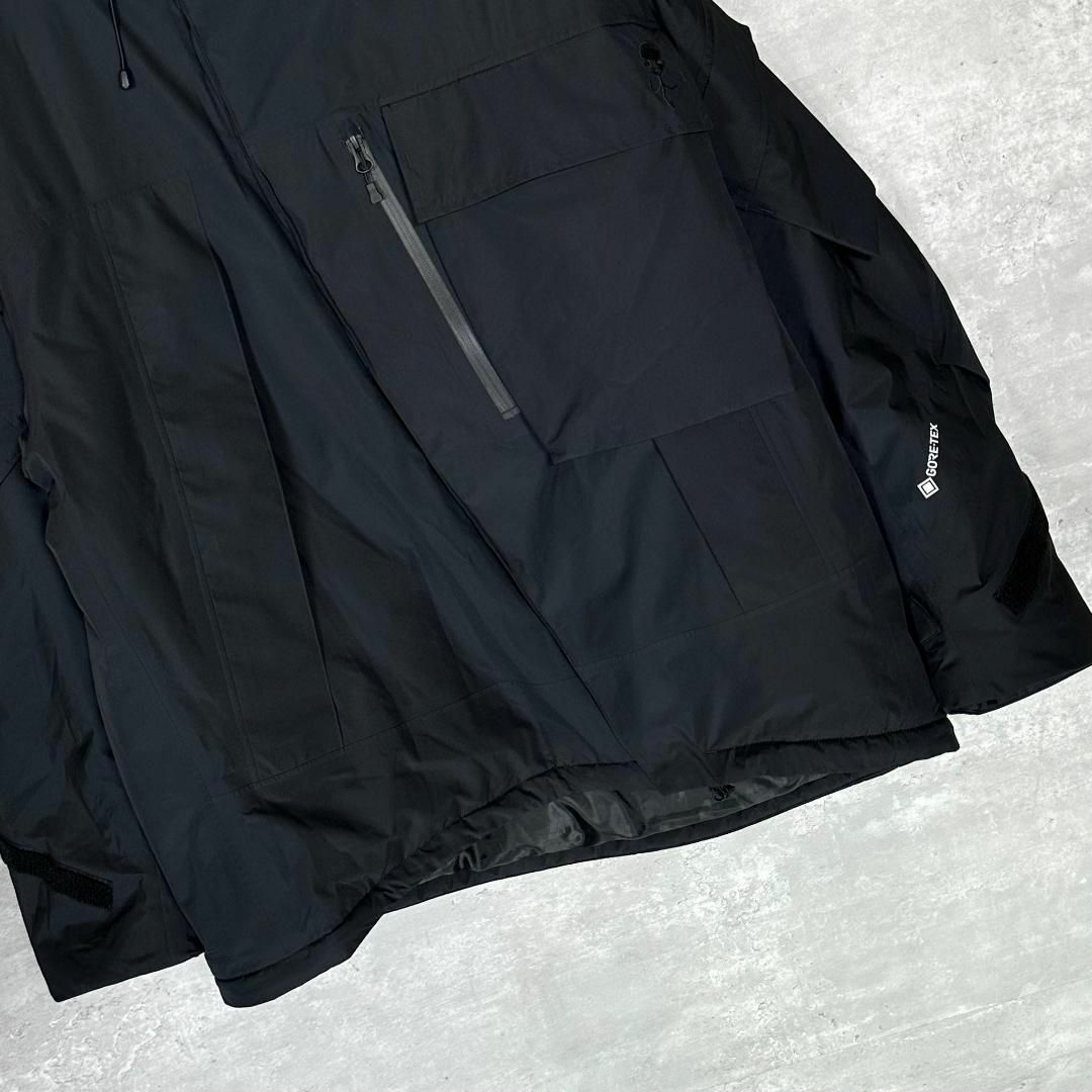『ディーベック × オールモストブラック』(2) GORE-TEX ジャケット