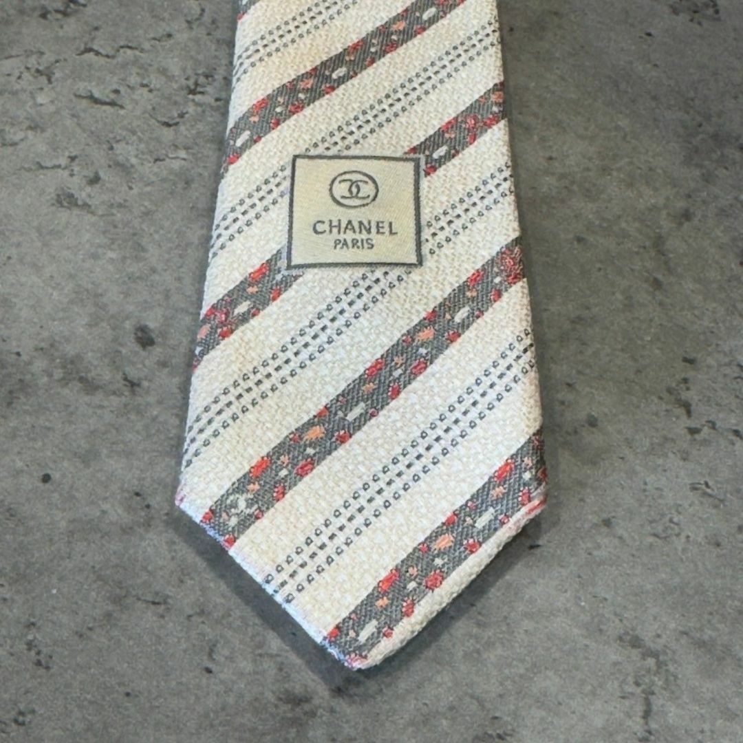 『CHANEL』シャネル ストライプ柄 シルクネクタイ