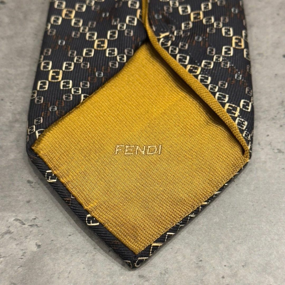『FENDI』フェンディ ズッカ 総柄 シルクネクタイ