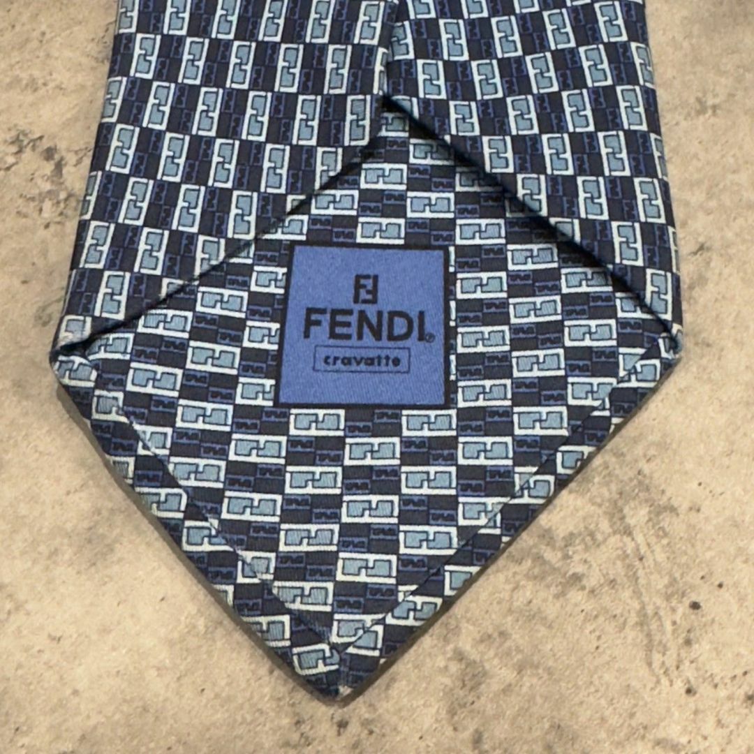 『FENDI』フェンディ ズッカ柄 シルクネクタイ