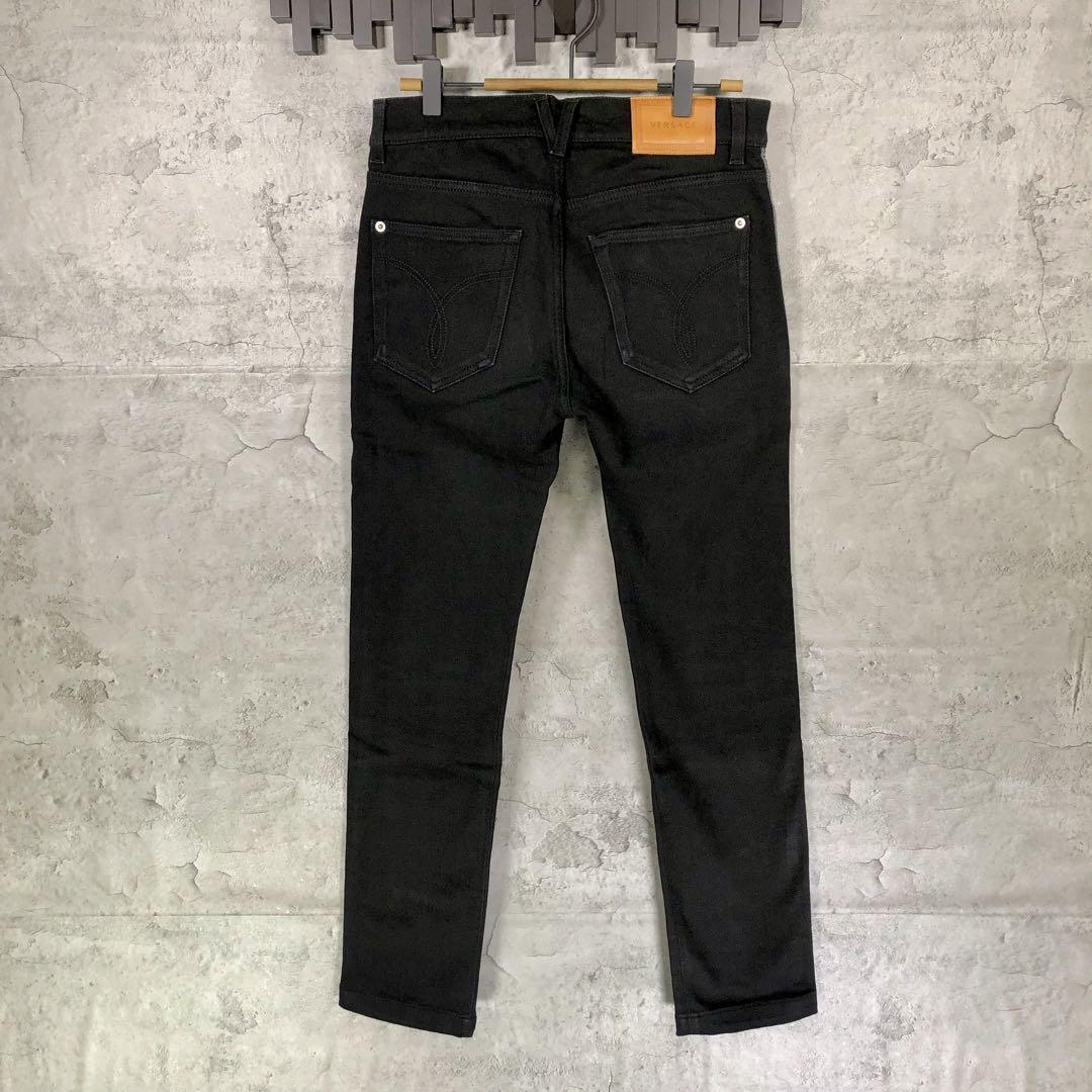 『VERSACE』ヴェルサーチ (29) スキニーストレッチパンツ