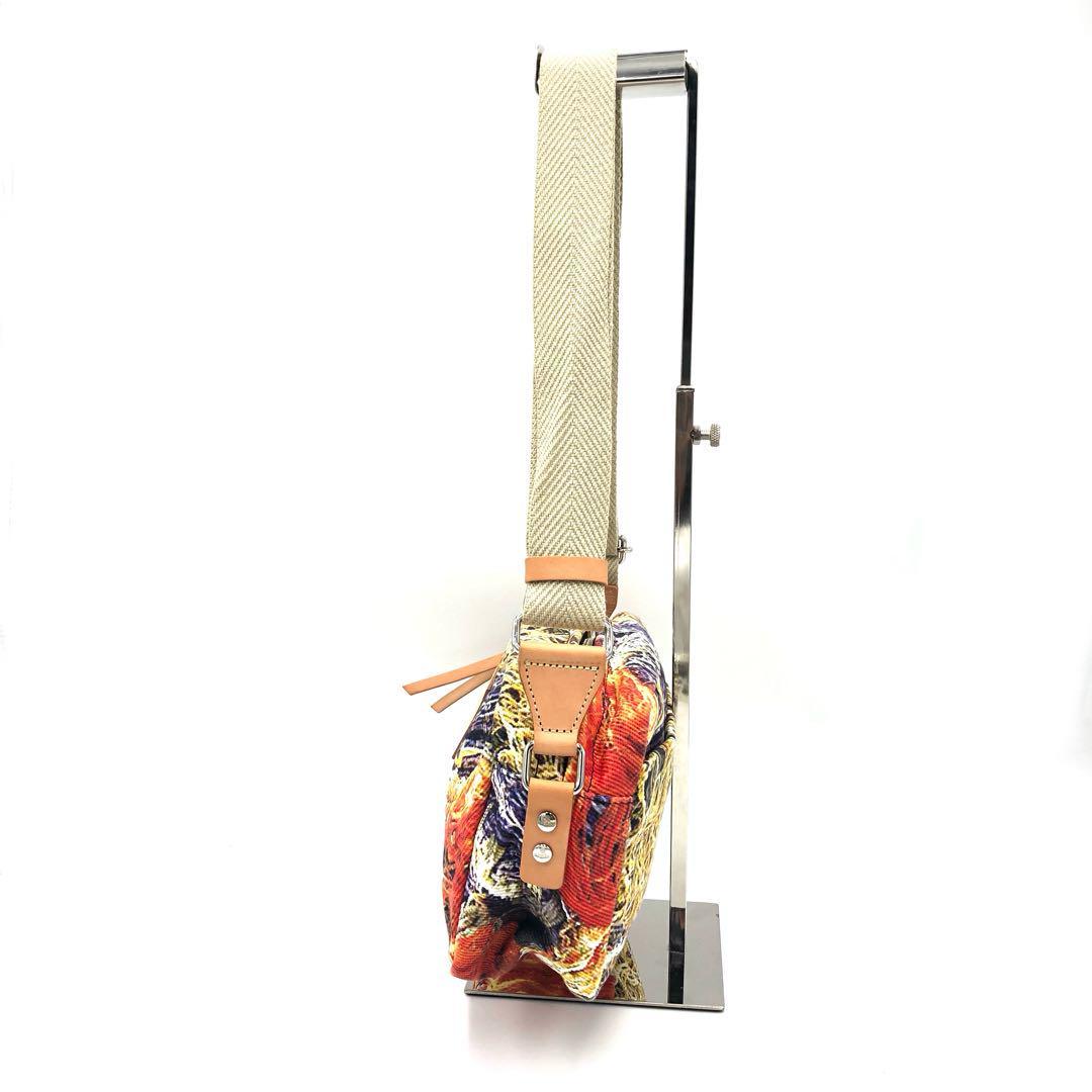 『Vivienne Westwood』ヴィヴィアンウエスト キャンバス総柄バッグ