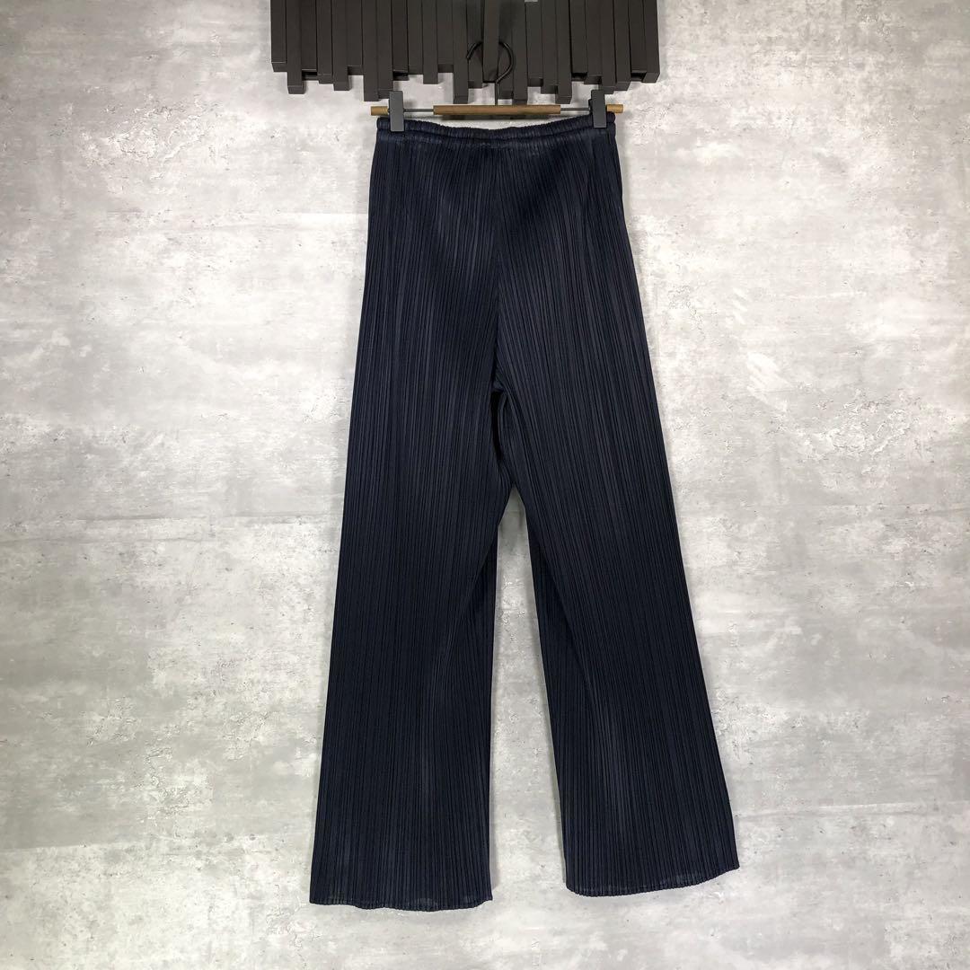 『PLEATS PLEASE』プリーツプリーツ (2) ストレートパンツ