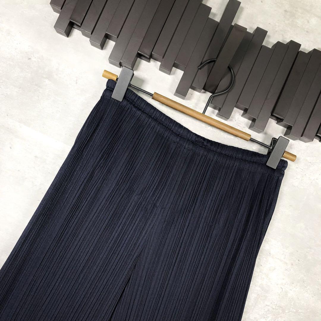 『PLEATS PLEASE』プリーツプリーツ (2) ストレートパンツ