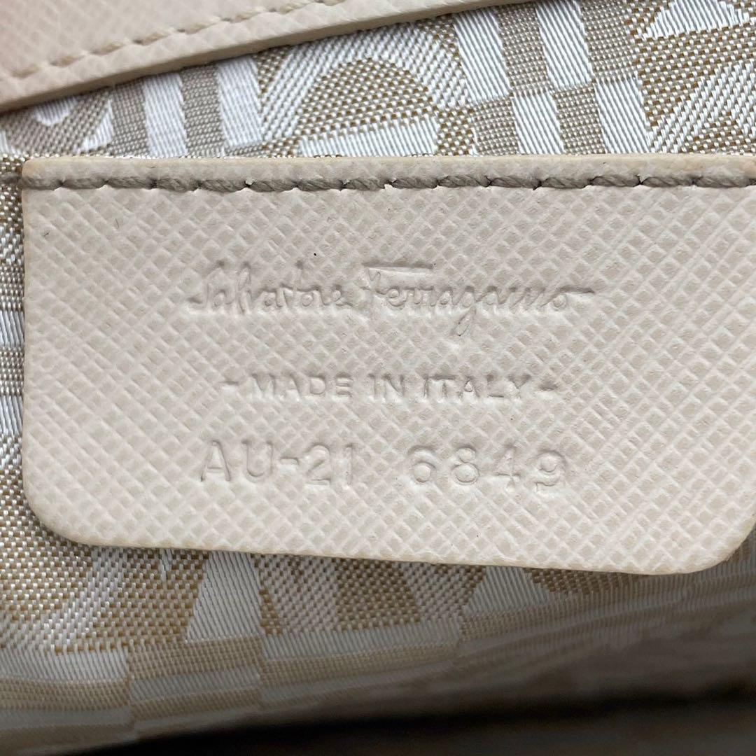 『Salvatore Ferragamo』サルバトーレフェラガモ ハンドバック