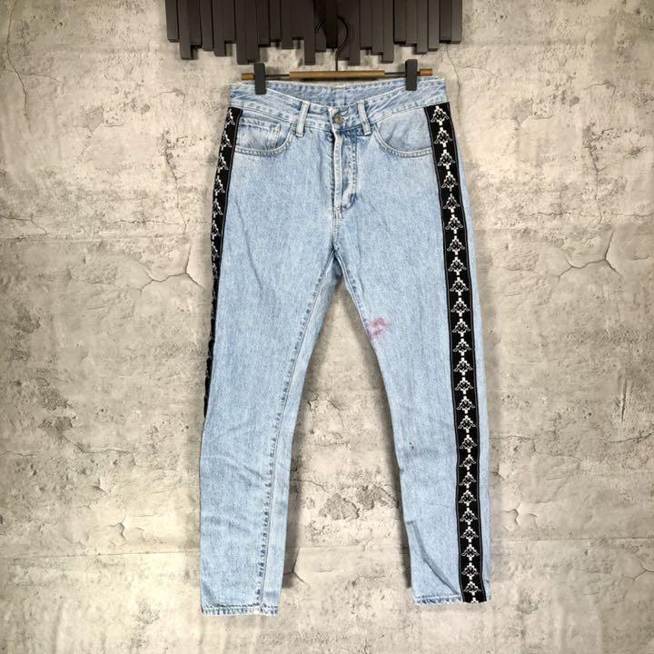 『MARCELO BURLON × KAPPA BLUEANTIFIT』(28) デニムパンツ