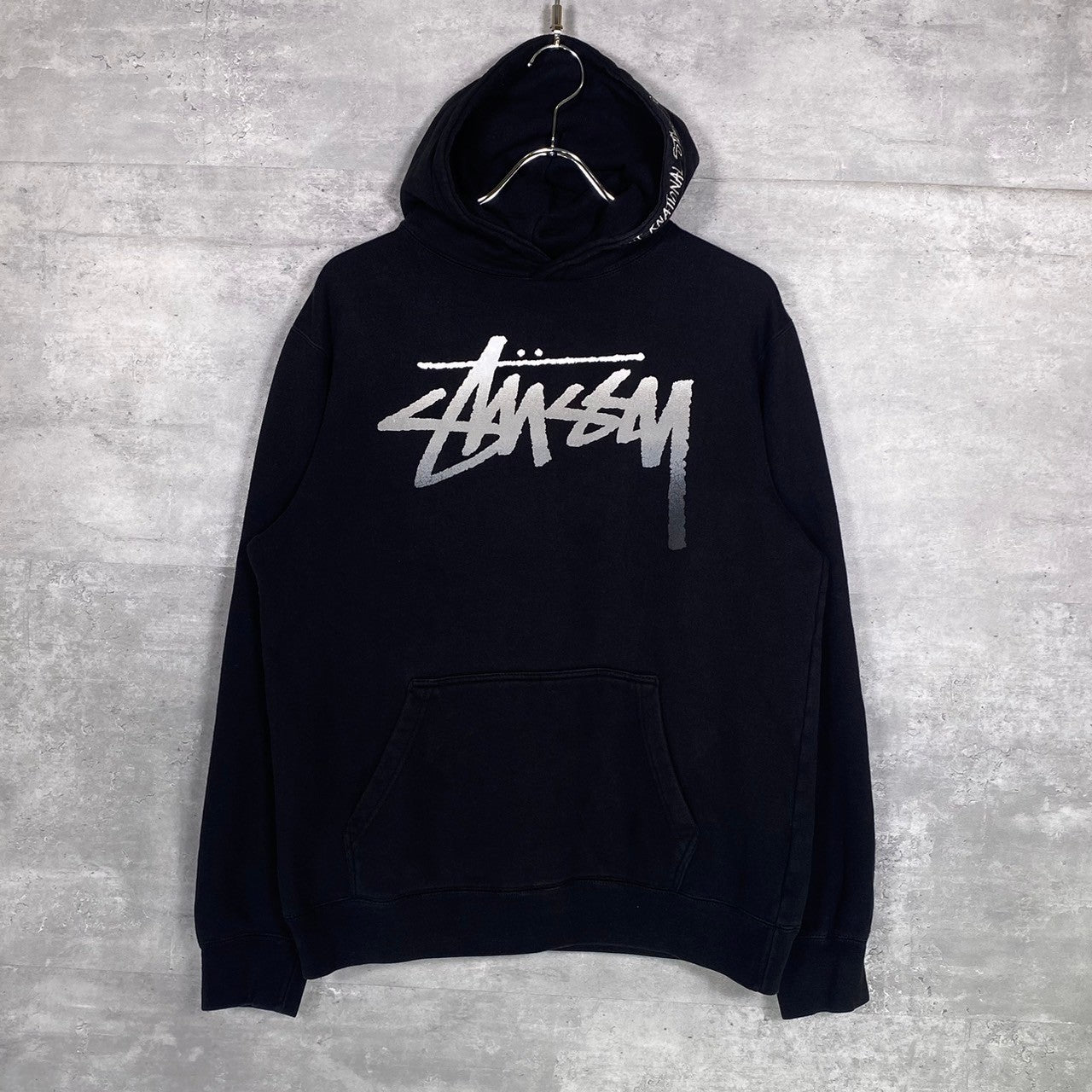 『STUSSY』ステューシー (M) フロントロゴ プリント プルオーバー フーディー