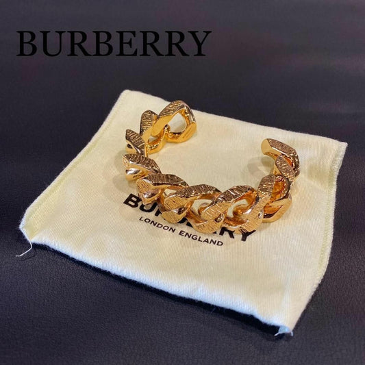 『BURBERRY』バーバリー ゴールドプレート バングル