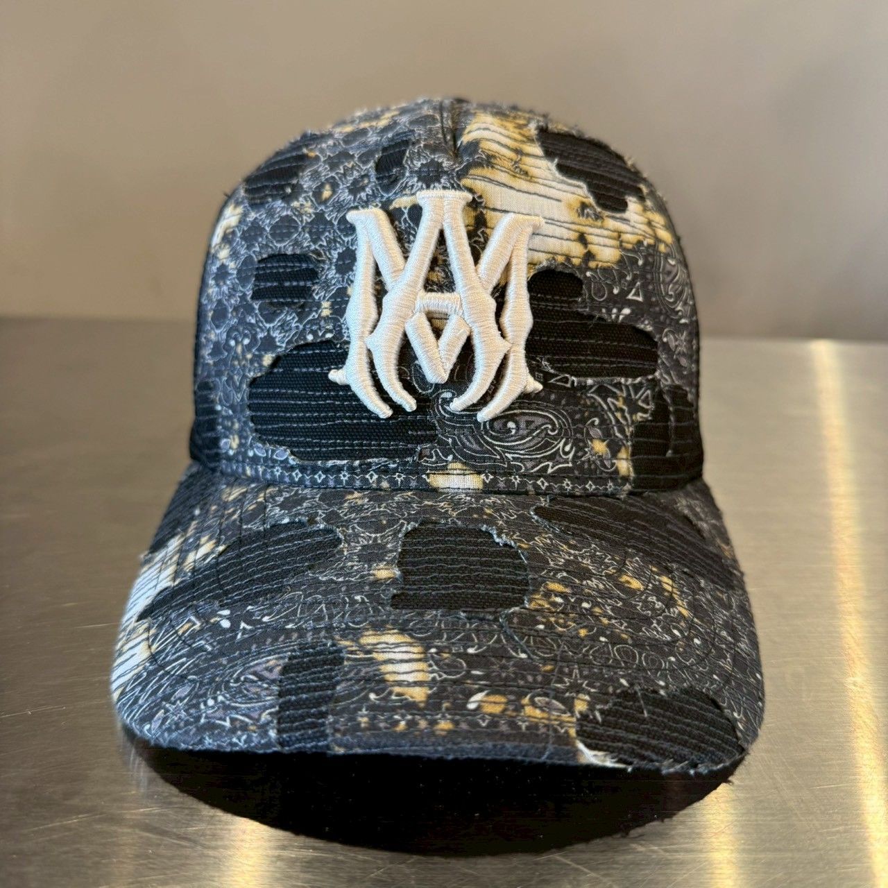 『AMIRI』アミリ バンダナリペアトラッカーキャップ