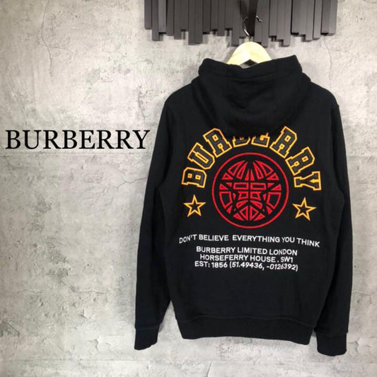 『BURBERRY』バーバリー (XS) トナカイ ワッペン裏毛パーカー